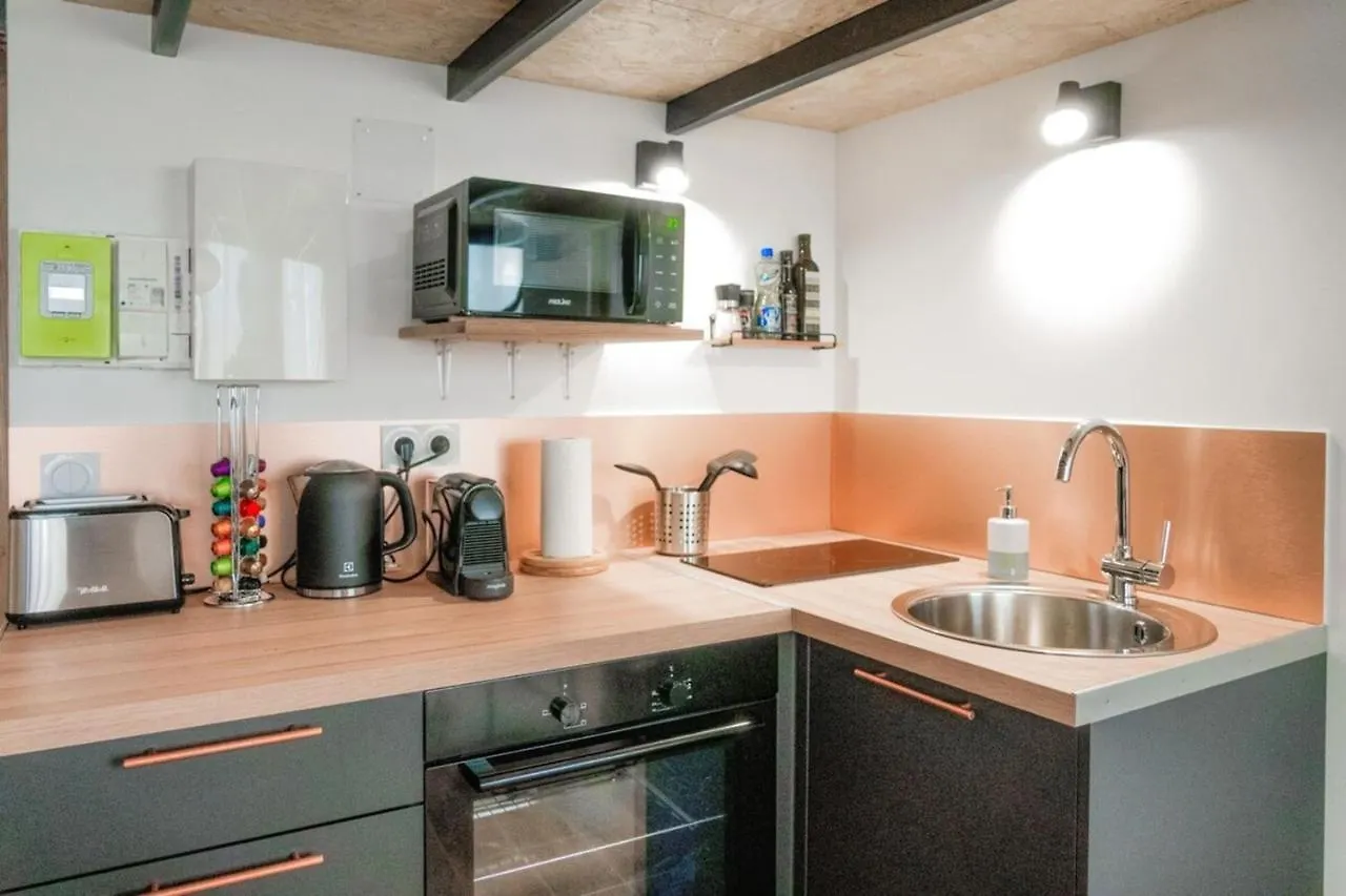 The Little Dumont - 2-Person Apartment - Croix-Rousse リヨン 0*,
